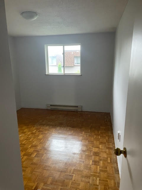 980 Burnham Street - 302