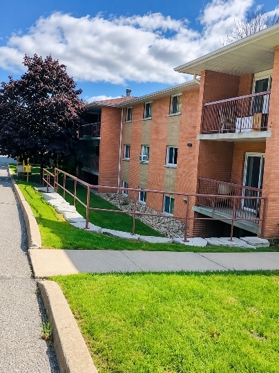 980 Burnham Street - 204