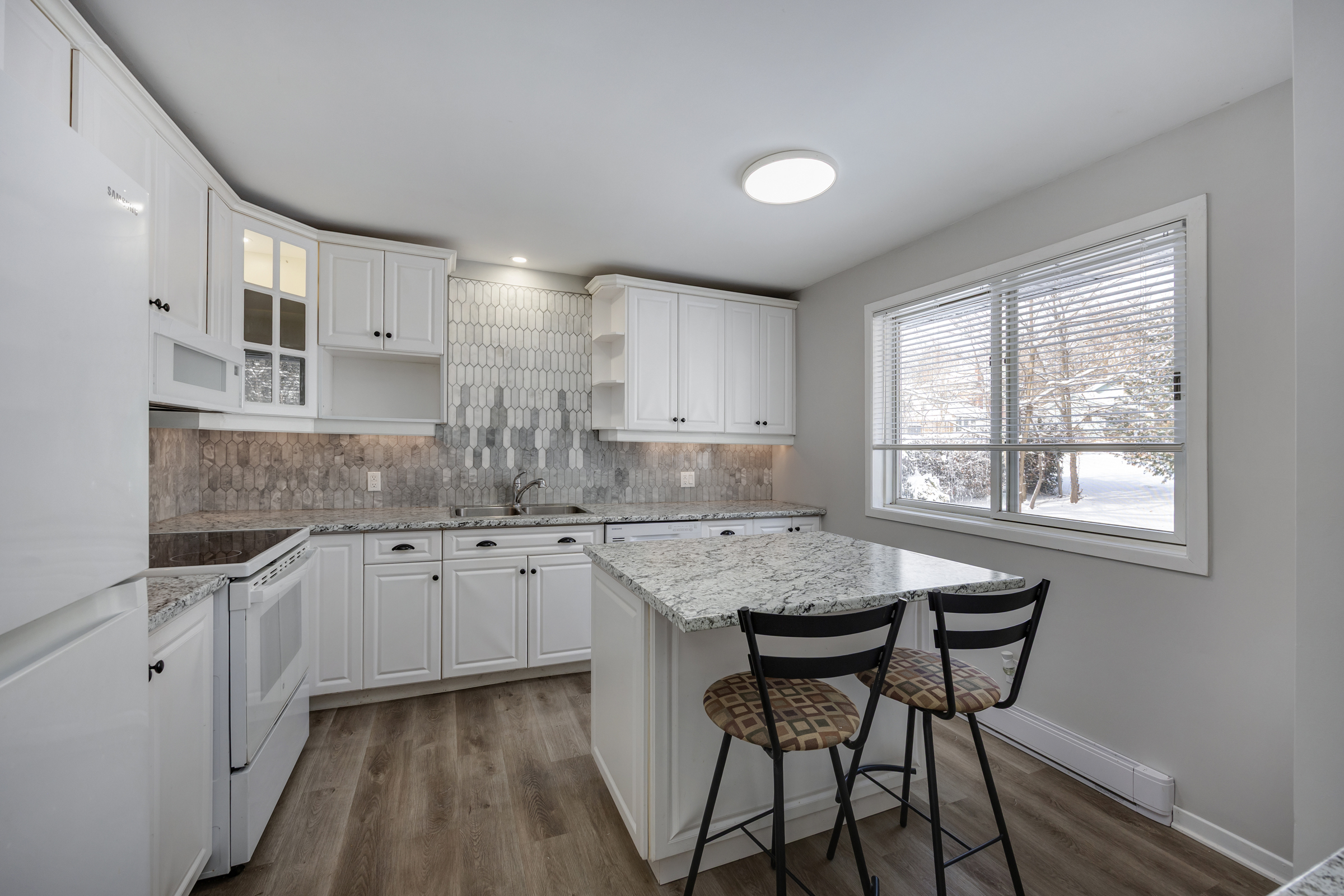 13 Creek Street - 1
