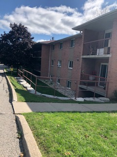 980 Burnham Street - 305
