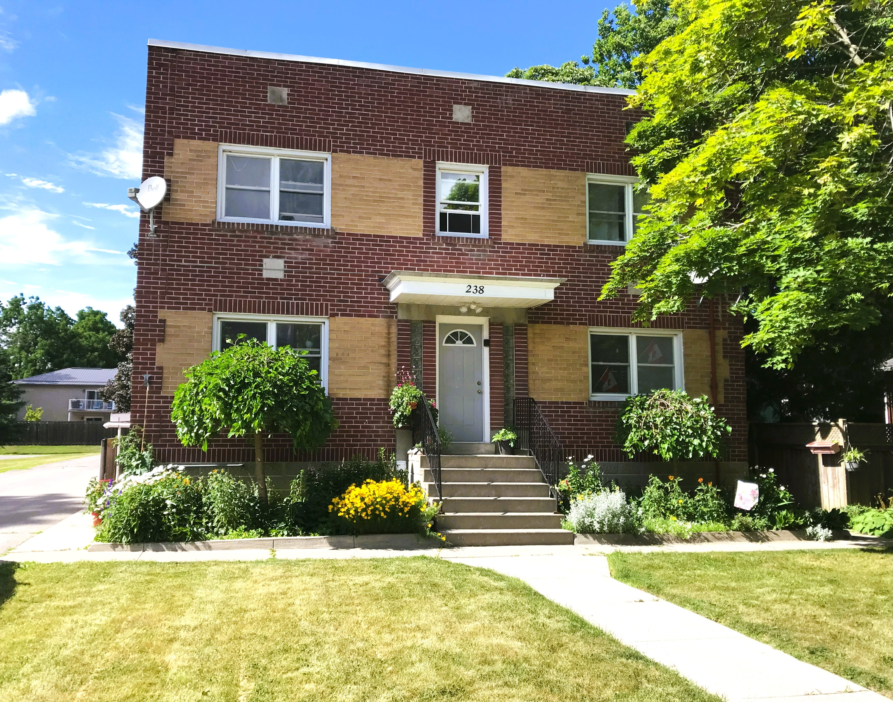 238D James Street